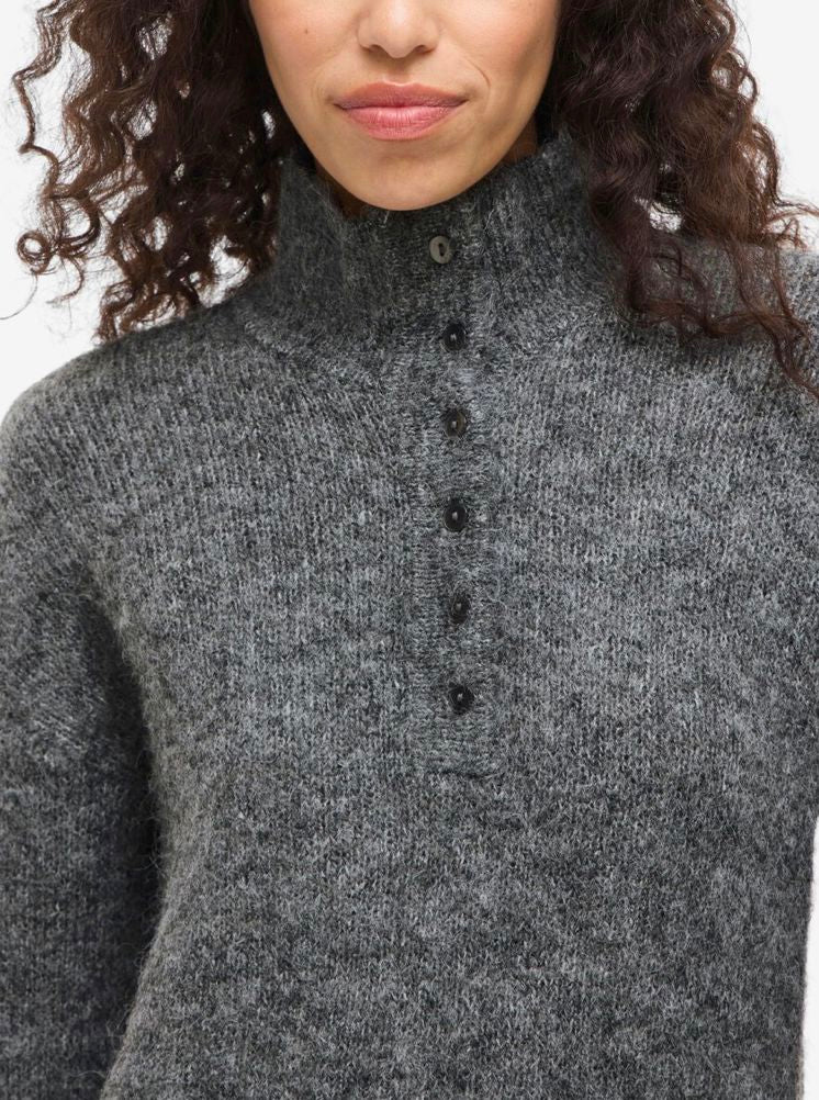 Robe pull en laine grise Nynni – Image 3