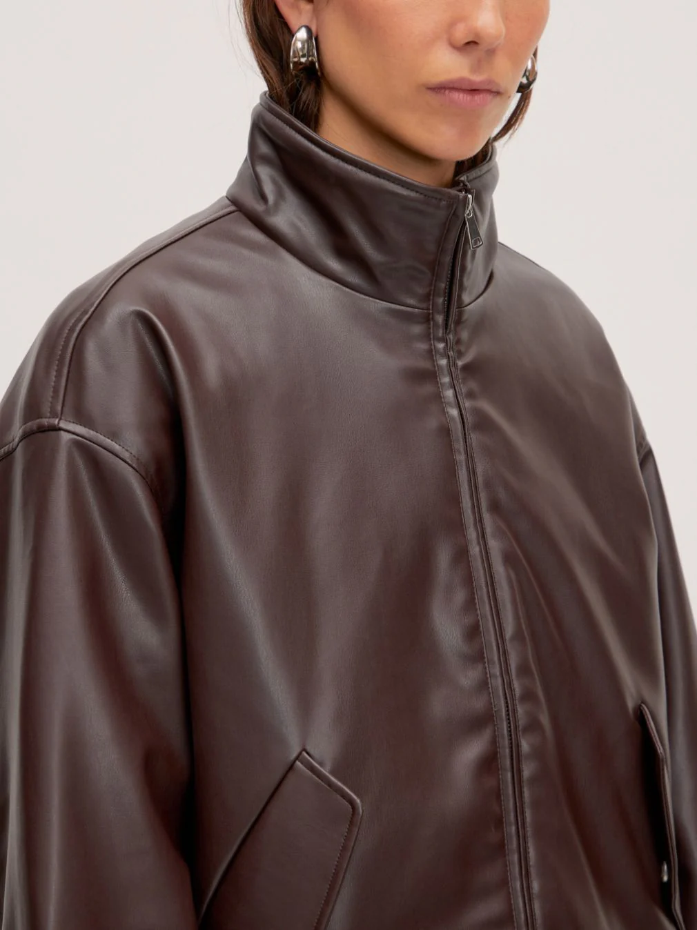 Bombers simili cuir chocolat Paisley – Image 3