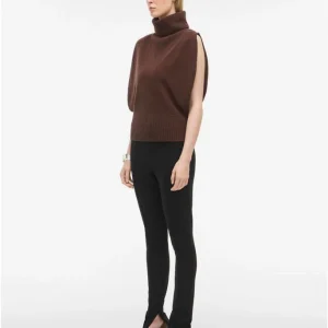 Pull col roulé sans manche chocolat Cleo