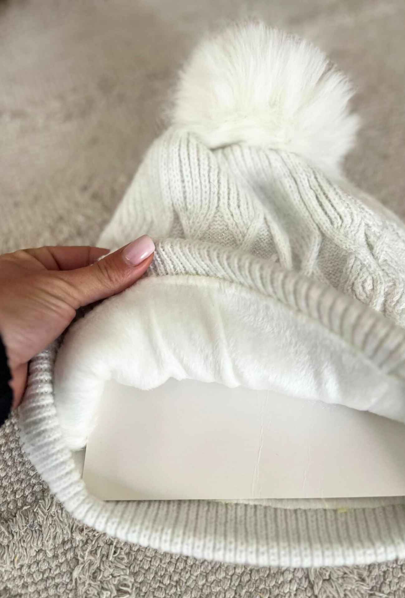 Bonnet pompon JOE blanc – Image 3