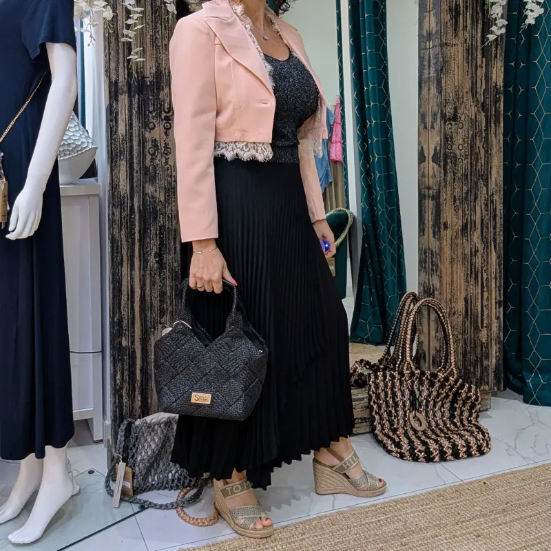 Blazer court avec dentelle