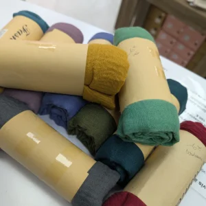 foulards « unis »