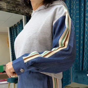 Please pull de jogging « bleu/gris »