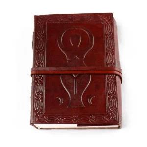 Petit livre en cuir, Déesse