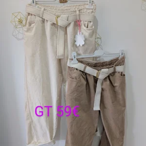 Pantalon « grande taille » avec ceinture large