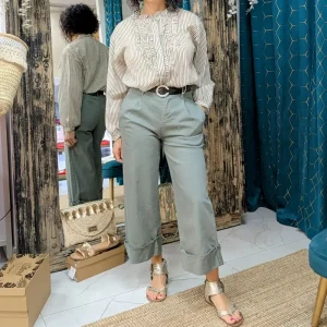 Pantalon avec « grand revers »