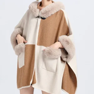 Poncho Polaire à Capuche