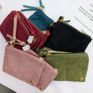 Porte monnaies « velours » 9€