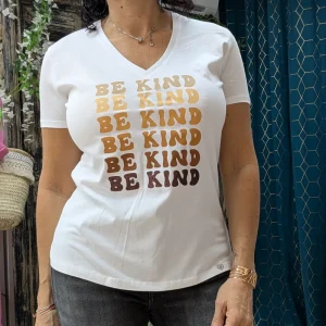 Please t-shirt « BE KIND »